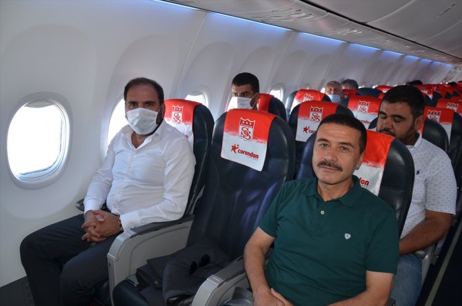Sivasspor kafilesi İstanbul'a gitti