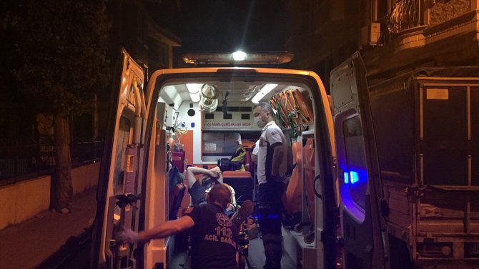 İstanbul'da silahla vurulan 2 kişi yaralandı