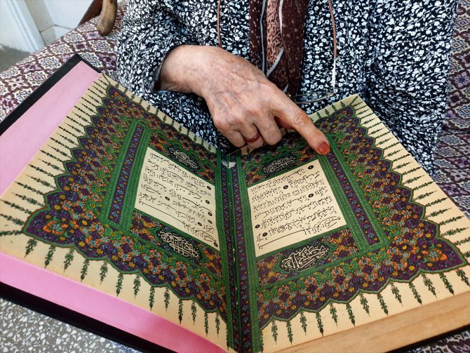 Osmaniye'de 108 yaşındaki Emine ninenin "yaşam sırrı" doğal beslenme