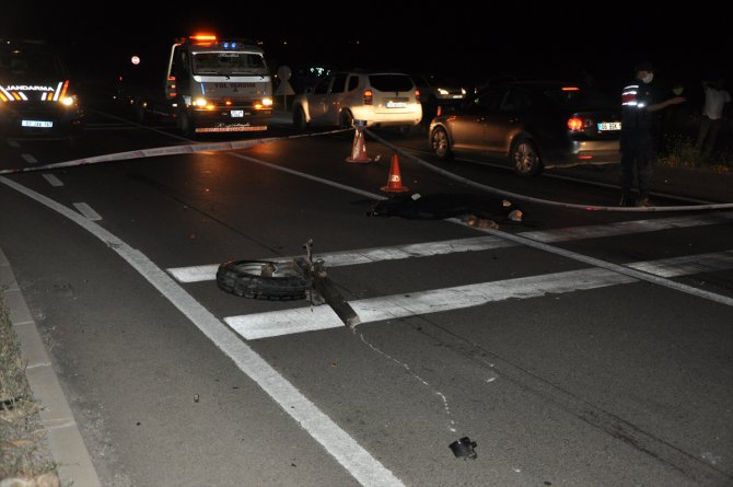 Afyonkarahisar'da zincirleme trafik kazası: 1 ölü, 2 yaralı