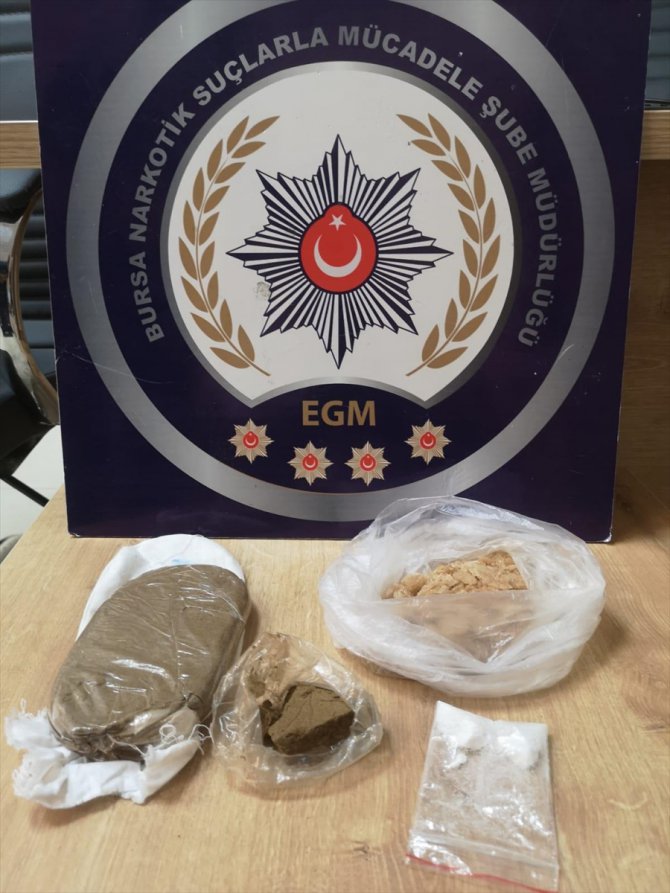 Bursa'da uyuşturucu operasyonunda 3 tutuklama