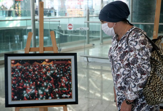 Adnan Menderes Havalimanı'nda 15 Temmuz fotoğrafları sergisi açıldı