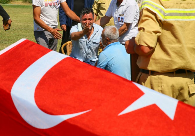İzmir'de trafik kazasında ölen 2 orman personeli için tören
