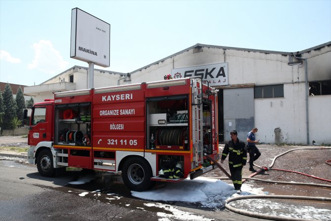 Kayseri'de ambalaj fabrikasında çıkan yangın zarara neden oldu