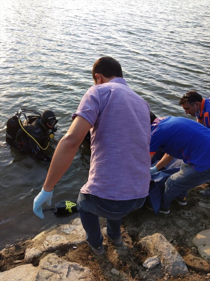 Afyonkarahisar'da gölete giren kişi boğuldu