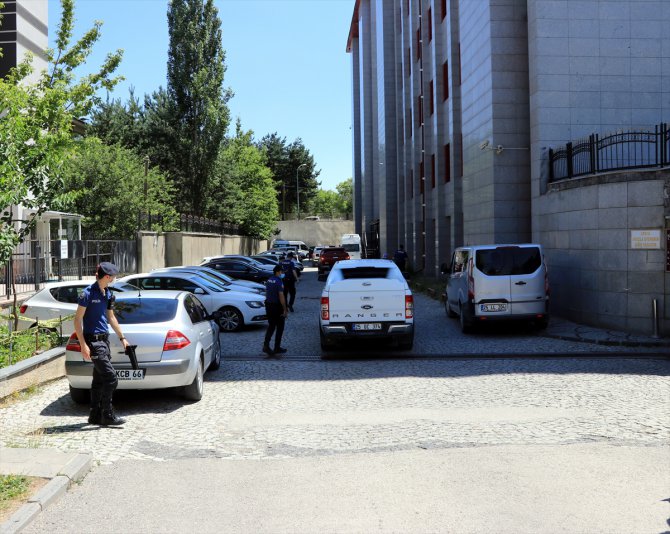 Erzurum'da yakalanan 2 terörist adliyeye sevk edildi