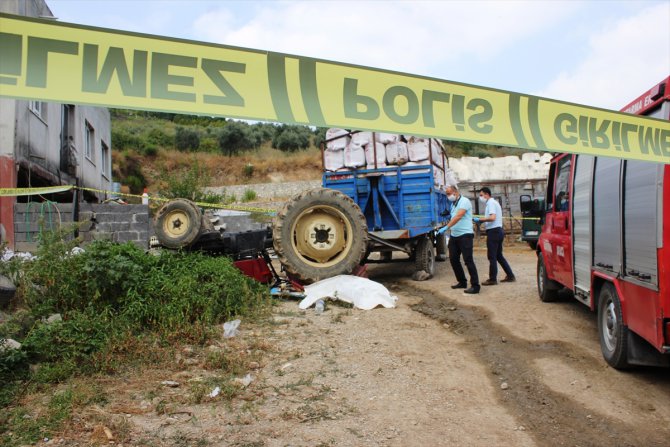 Osmaniye'de saman taşıyan traktör devrildi: 1 ölü, 2 yaralı