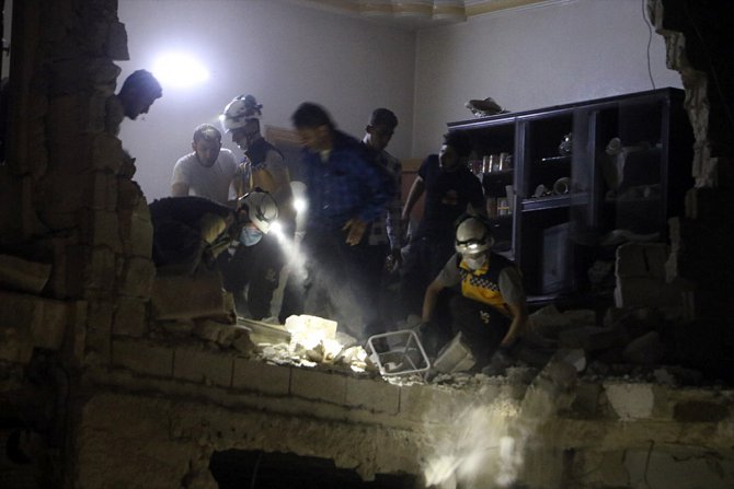 Suriye'nin kuzeyindeki Bab ilçesine hava saldırılarında 1 kişi öldü, 11 kişi yaralandı