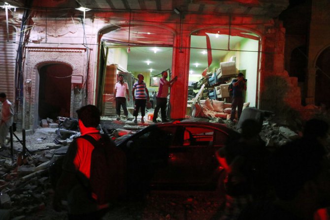 Suriye'nin kuzeyindeki Bab ilçesine hava saldırılarında 1 kişi öldü, 11 kişi yaralandı