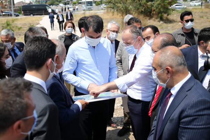 Bakan Kurum Osmaniye Çevre ve Şehircilik İl Müdürlüğü hizmet binasının açılışını yaptı: