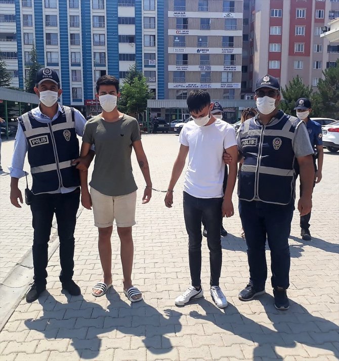 GÜNCELLEME - Kahramanmaraş'ta kuyumculara sahte altın satmaya çalışan 3 kişi gözaltına alındı