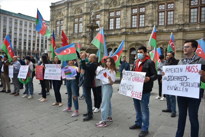 Avusturya'da Ermenistan'ın saldırıları protesto edildi