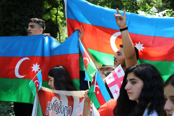 Gürcistan'da Ermenistan'ın saldırıları protesto edildi