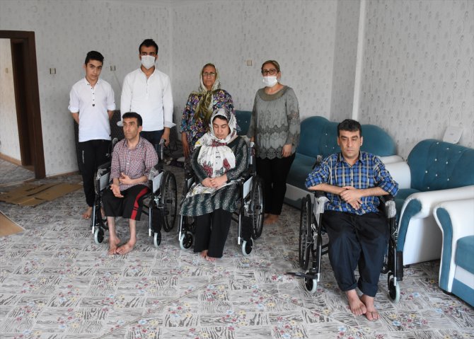 Kırşehir'de ihtiyaç sahibi engelli sığınmacılara tekerlekli sandalye