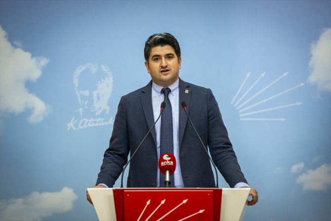 CHP Genel Başkan Yardımcısı Adıgüzel'den sosyal medya düzenlemesi açıklaması: