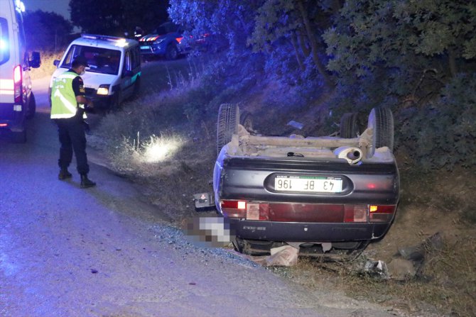 Kütahya'da polise ateş eden şüphelilerin kaçtığı otomobil devrildi: 1 ölü