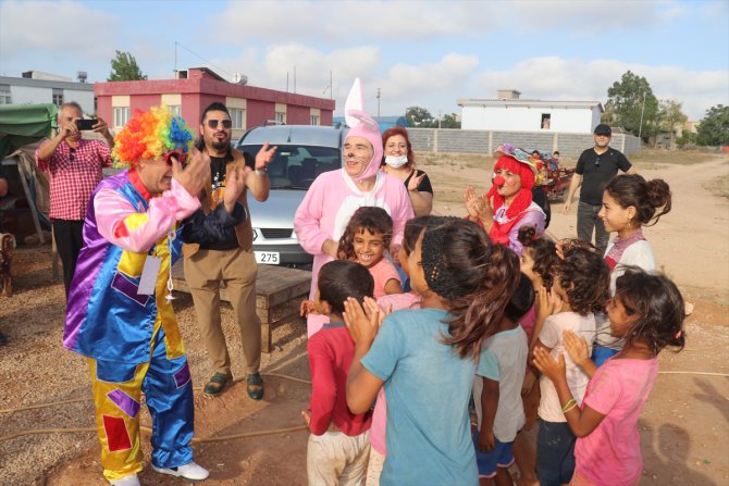 Adana'da tarım işçilerinin çocuklarına bayram öncesi etkinlik