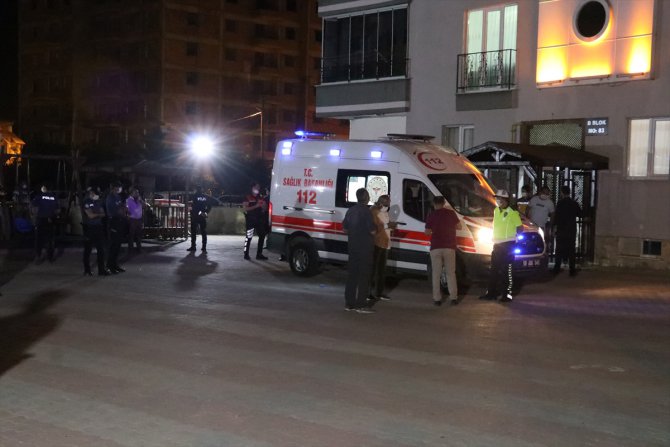 Sivas'ta bir kişi, aynı aileden 4 kişiyi öldürdü