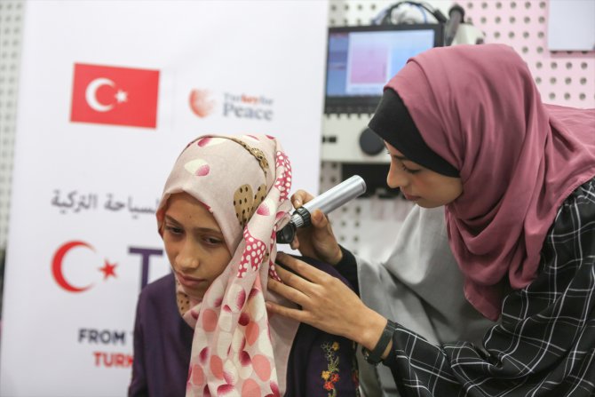 TİKA, Gazze'deki işitme engellilere umut oldu