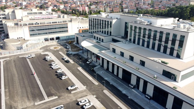 Sakarya Kadın Hastalıkları ve Çocuk Sağlığı Hastanesi yeni hizmet binası pazartesi günü açılıyor
