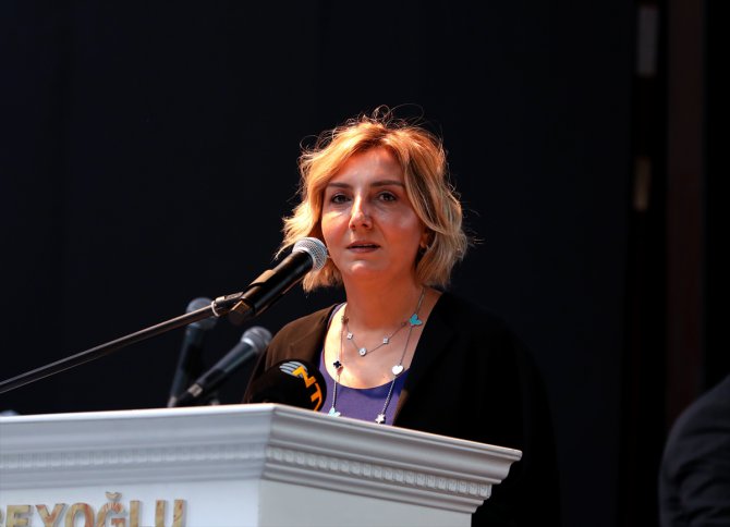 Kültür ve Turizm Bakanı Ersoy, Beyoğlu Talimhane Sahne'nin açılışına katıldı: