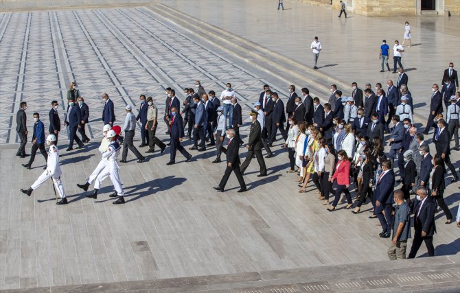 CHP Genel Başkanı Kılıçdaroğlu, Anıtkabir'i ziyaret etti