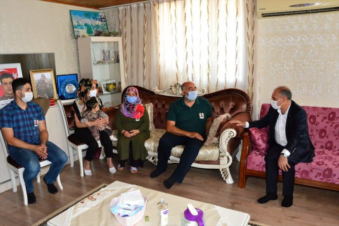 Emniyet Genel Müdürü Aktaş'tan şehit ailesine ziyaret