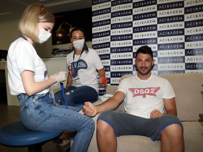 Fenerbahçe Futbol Takımı'nda sağlık kontrolleri başladı