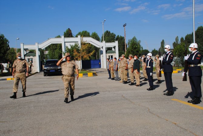 Muş Jandarma Komutanlığında devir teslim töreni