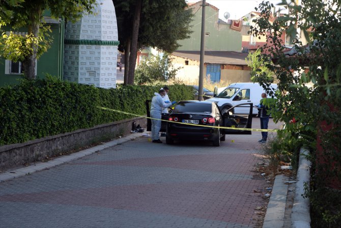 Uşak'ta arkadaşının otomobilde bıçakladığı sürücü öldü