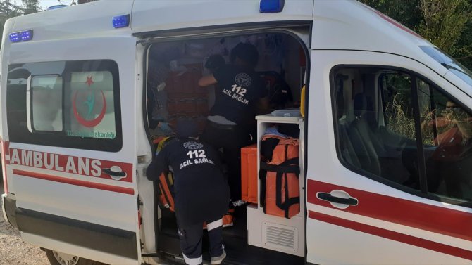 Burdur'da balkondan düşen işçi ağır yaralandı