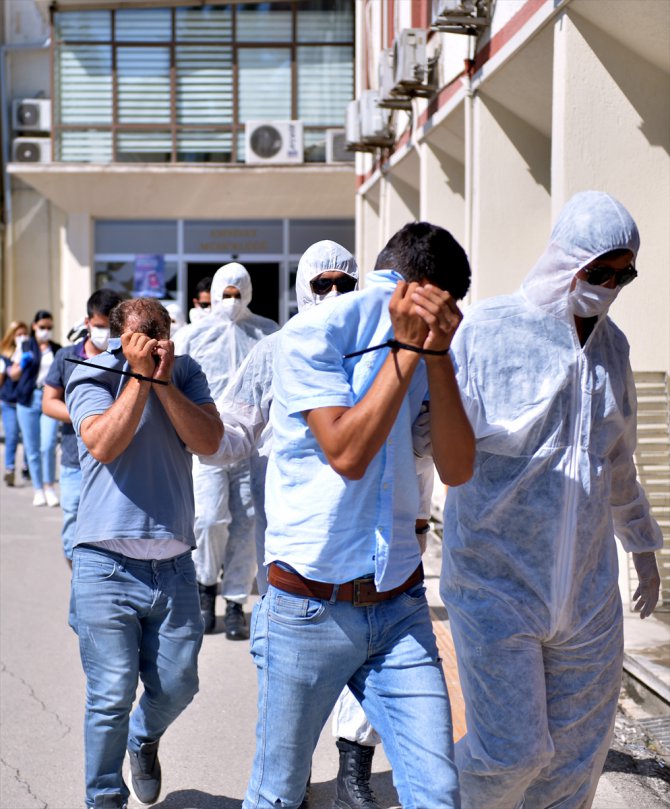 GÜNCELLEME - Mersin'de günübirlik evlere fuhuş operasyonu: 21 gözaltı