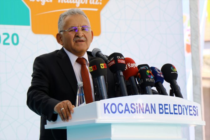 AK Parti Genel Başkan Yardımcısı Özhaseki: "Hastanelerde tedaviyi bir kuruş para almadan uyguladık"