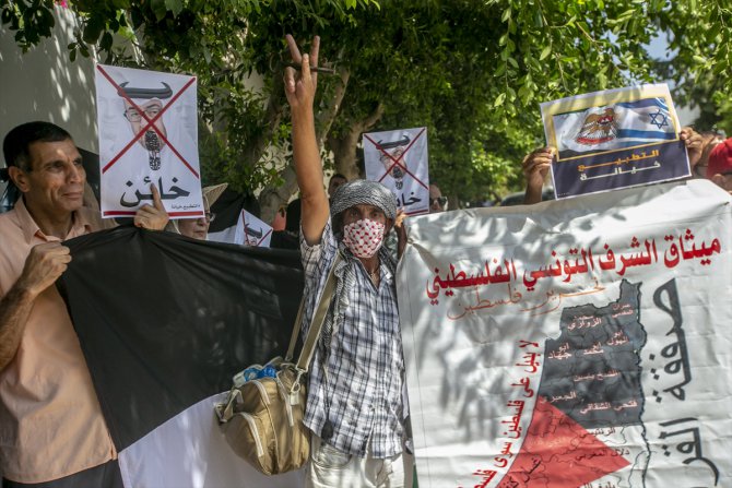BAE-İsrail normalleşme anlaşması Tunus'ta protesto edildi