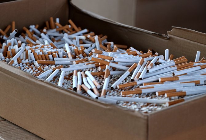İzmir'de 40 milyon 980 bin dal kaçak sigara ele geçirildi