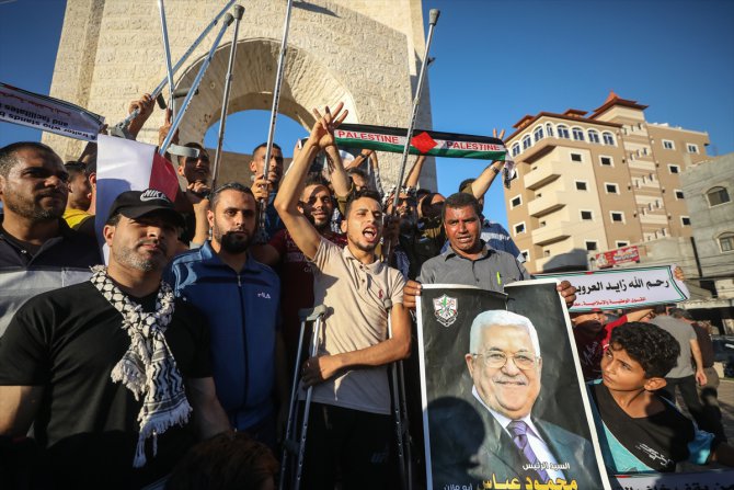 İsrail-BAE normalleşme anlaşması Gazze'de protesto edildi