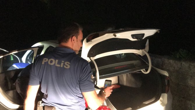 Adana'da polisten kaçmaya çalışan şüpheli kovalamaca sonucu yakalandı