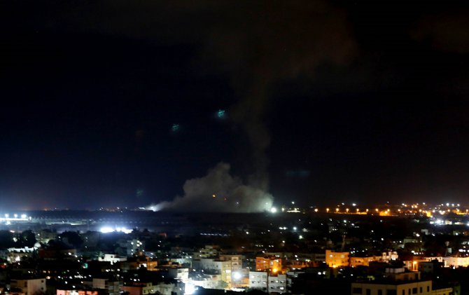 İsrail savaş uçakları Gazze'ye hava saldırısı düzenledi