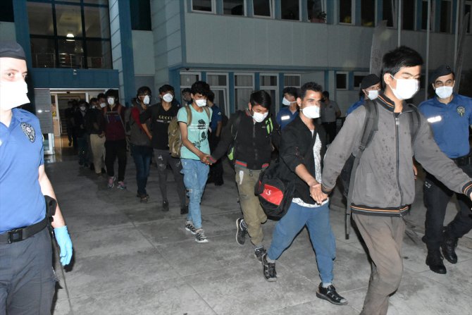 Samsun'da yakalanan 173 düzensiz göçmen sınır dışı edilmek üzere Edirne'ye gönderildi