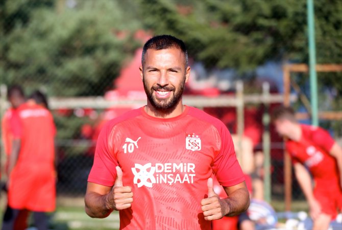 Sivassporlu futbolcu Yasin Öztekin: "Kendimi gerçekten çok iyi hissediyorum"