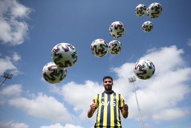 Fenerbahçe'nin yeni transferi Sinan Gümüş: "Şampiyonluğa çok inanıyorum"