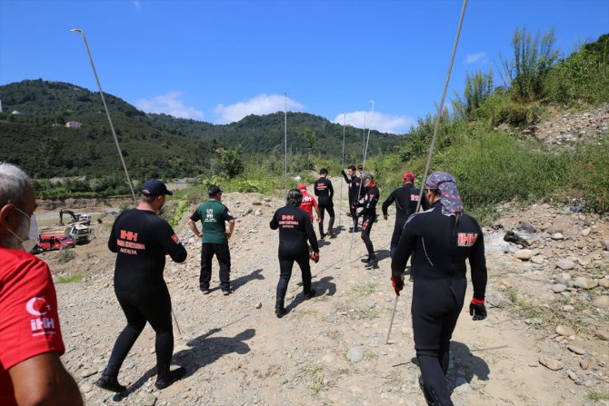 İHH Giresun'daki arama kurtarma çalışmalarına 60 kişilik ekiple destek veriyor