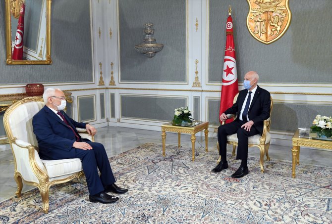 Tunus Cumhurbaşkanı Said, Gannuşi ile kurulacak yeni hükümeti görüştü
