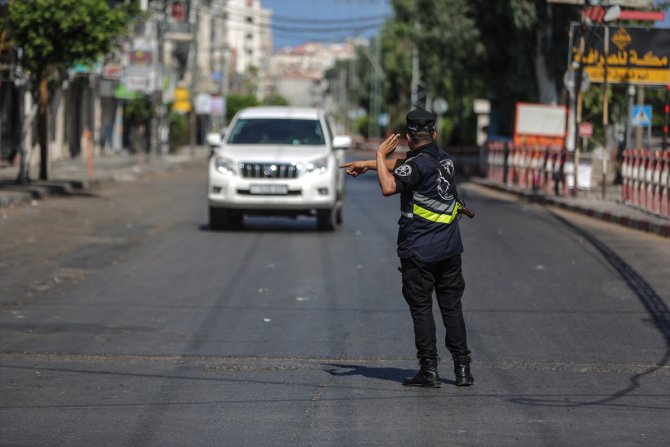 Gazzeliler Kovid-19'un karantina merkezleri dışında yayılmasından endişeli