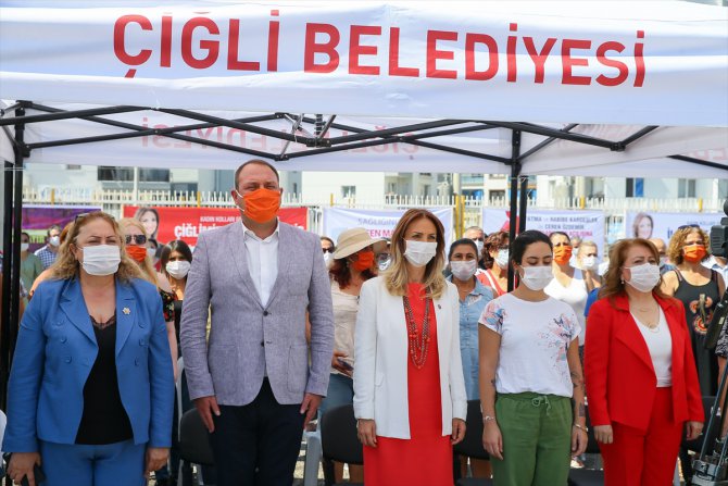 İzmir'de öldürülen kadınlar anısına park açılışı yapıldı