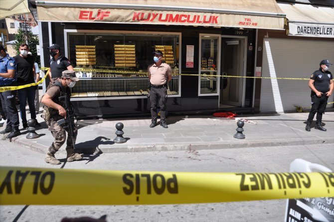 Kastamonu'da silahlı soyguncuya direnen kadın kuyumcu ağır yaralandı