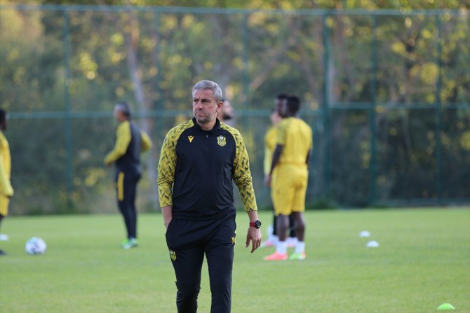 Yeni Malatyaspor Teknik Direktörü Hamzaoğlu'ndan fikstür değerlendirmesi: