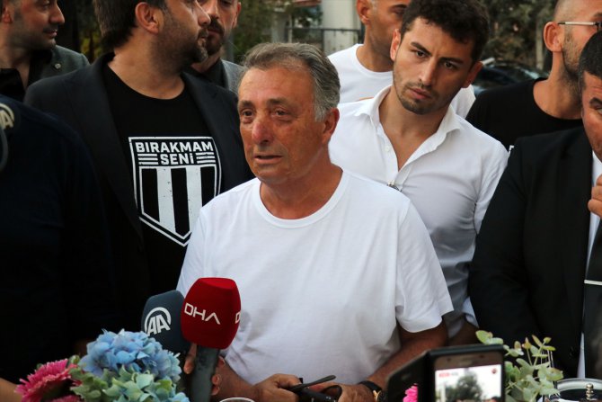 Beşiktaş Başkanı Çebi: "Takımın ihtiyacına göre transfer yapacağız"