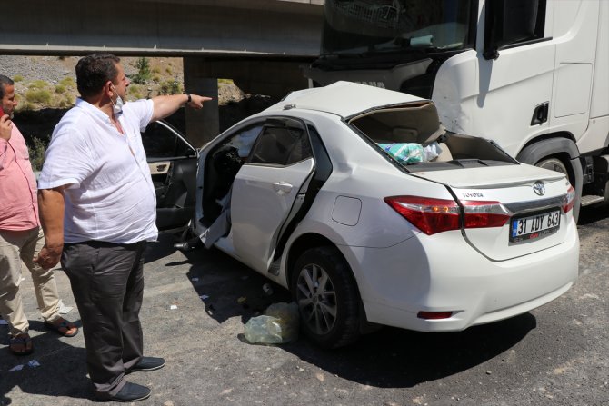 Adana'da zincirleme trafik kazası: 1 ölü, 3 yaralı