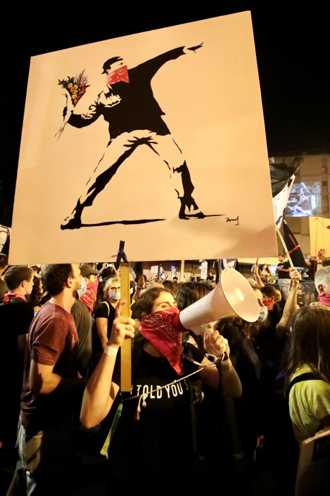 İsrail'deki Netanyahu karşıtı gösteriye binlerce kişi katıldı